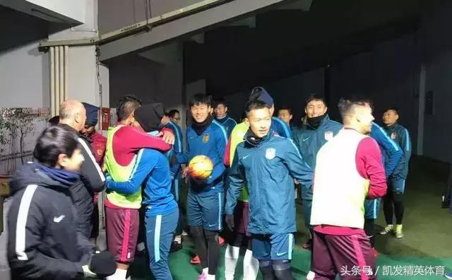 超级杯恒大对苏宁演“7亿大战”，斯科拉里有望超越里皮