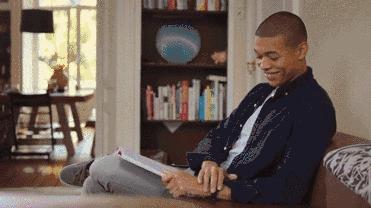 相隔两地的恋人，也能异地抚摸到对方！怎么做到的