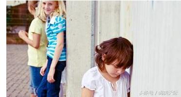 孩子在学校被取笑了家长该怎么做,孩子在学校被嘲讽怎么反击