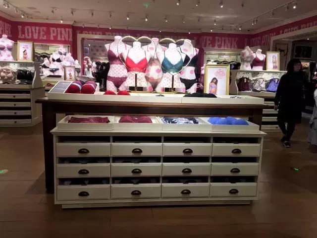维密成都专卖店,维密现场直击