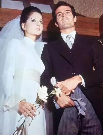 库娃年轻漂亮照片,库娃年轻的时候