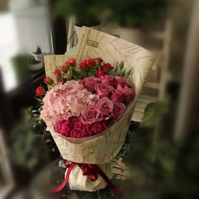 兰蔻纪梵希情人节限定,ysl情人节限定1966真实测评