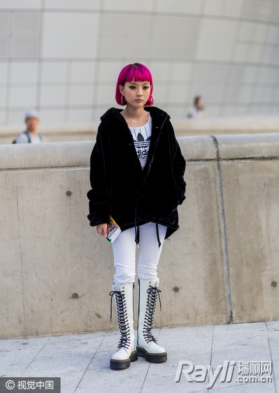 你还在穿小白鞋么,你还在穿所谓的网红鞋吗