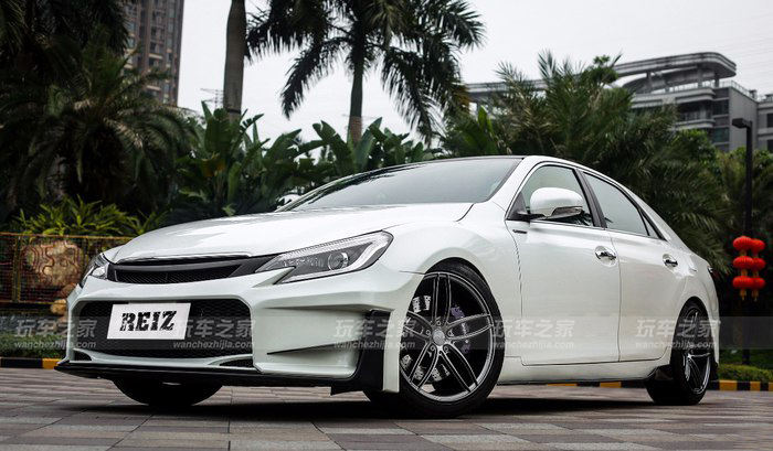 10款锐志改装14款尾灯,零六年的丰田锐志改装