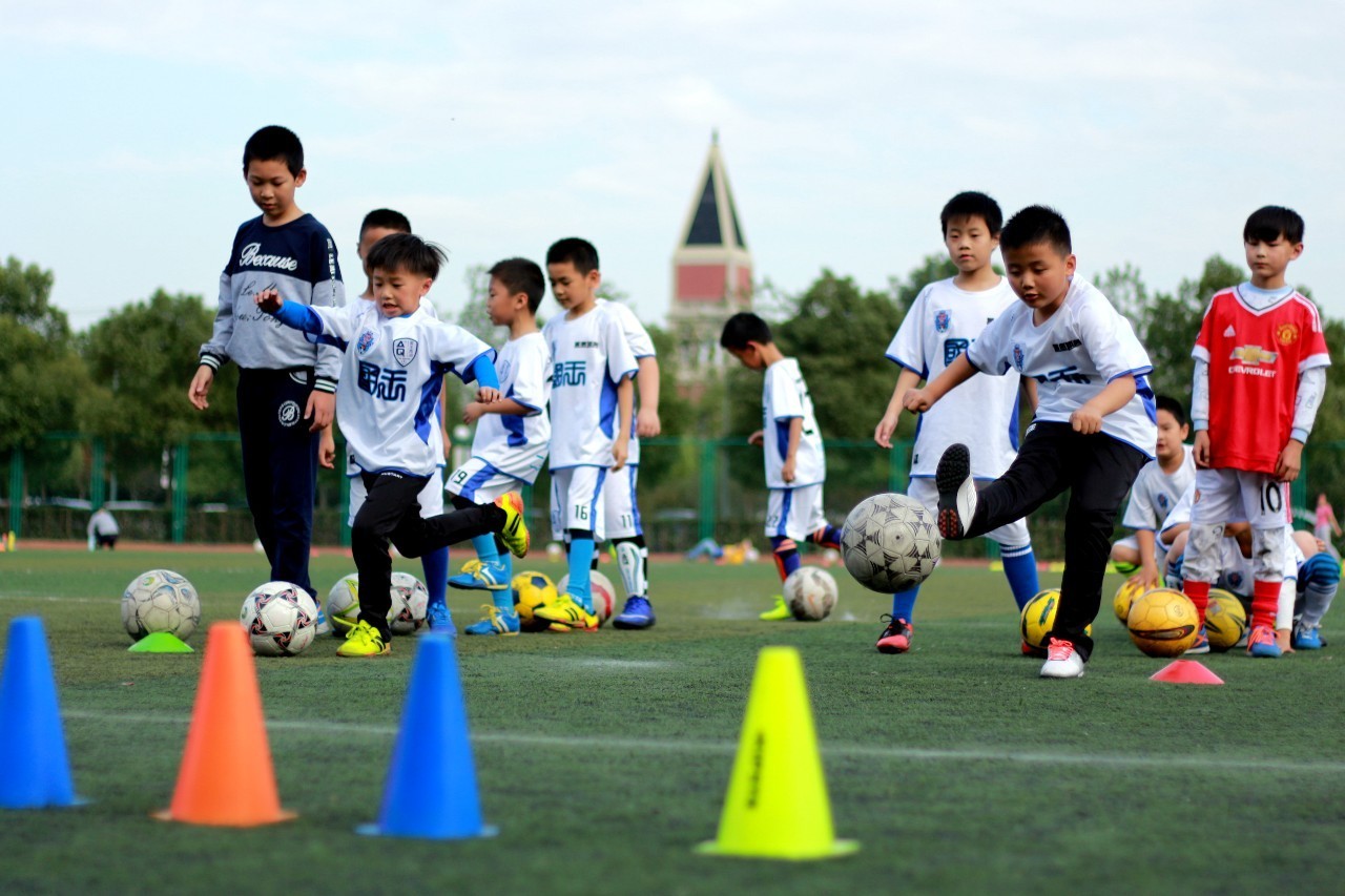 松江足球还有吗,松江足球