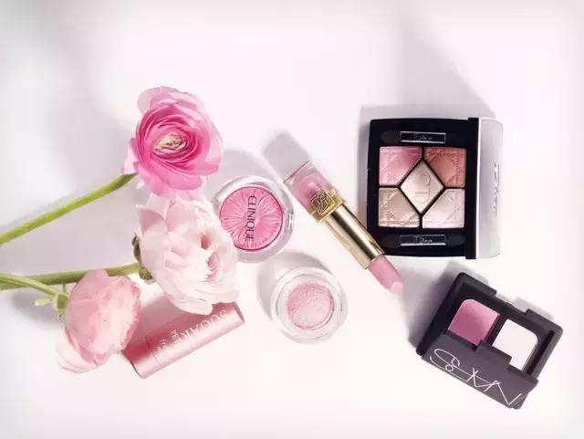 想要保真不撞衫，不如用手指轻点去世界看看