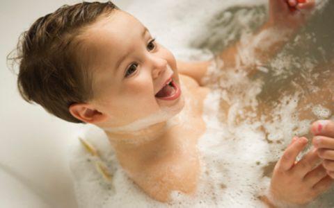 儿童诱发白癜风的原因,儿童得白癜风诱因