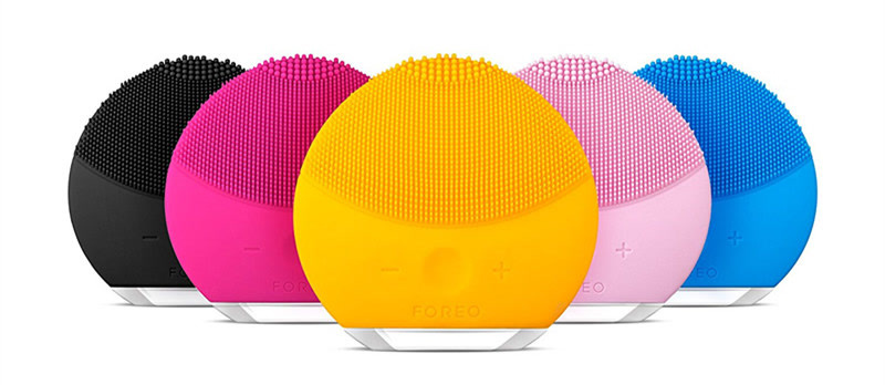 迪丽热巴关晓彤同款洗脸神器大PK!科莱丽vs露娜谁更好用?