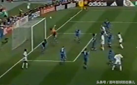 两届世界杯踢丢点球巴乔扼腕痛惜,98年世界杯法国vs意大利点球大战