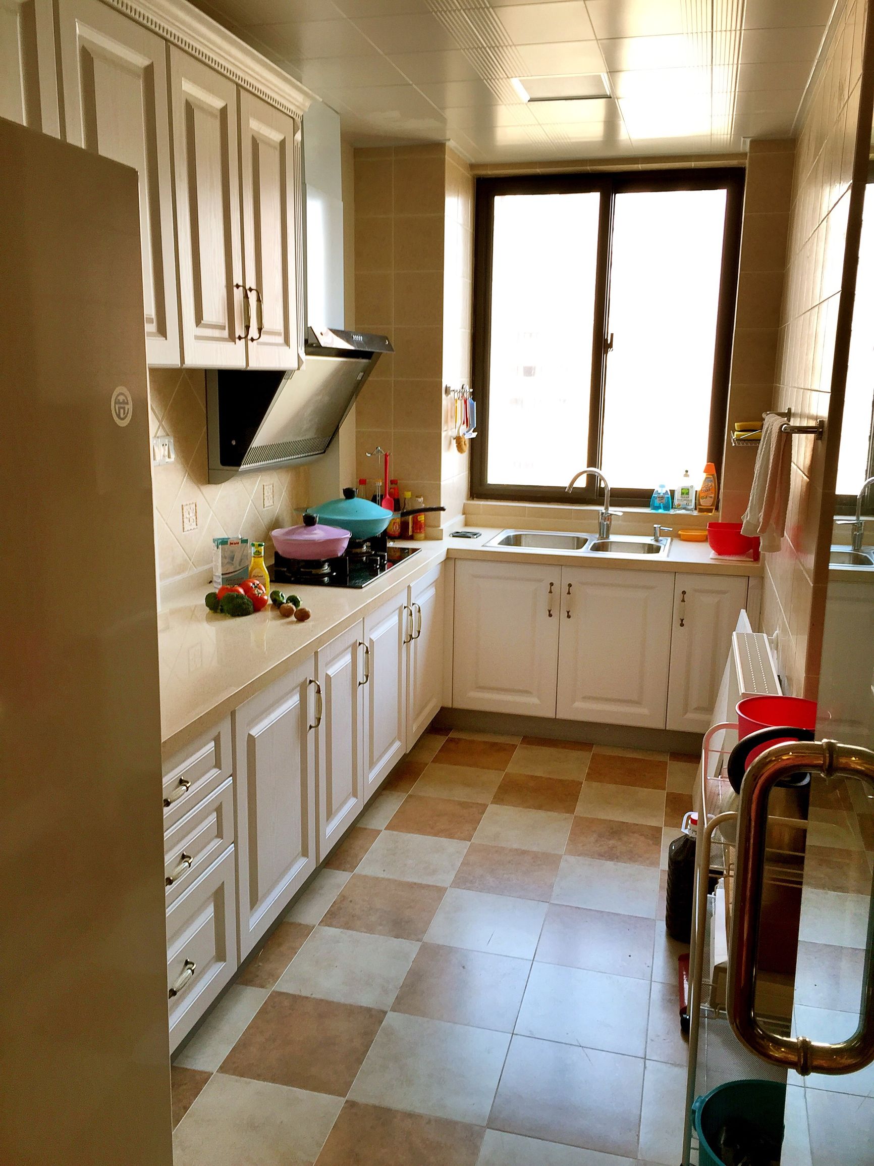 美式和现代轻奢混搭,美式与现代轻奢混搭