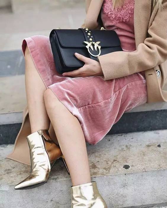 pinko燕子包最新款,pinko燕子酒神包