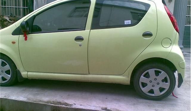 比亚迪f0改装霸气外观,比亚迪f0红色改装案例