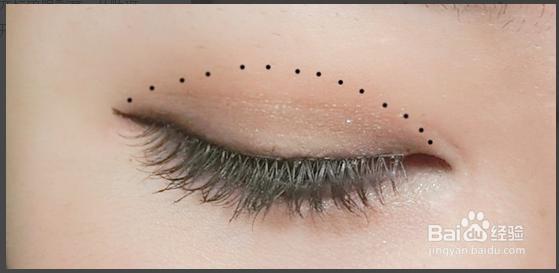 教初学者如何画好哑光眼影，韩流明星最新画法