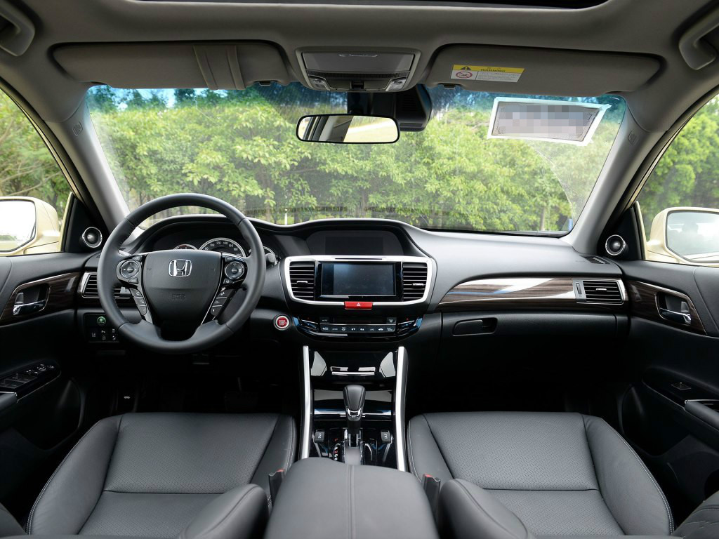 放弃本田雅阁选择了丰田凯美瑞,放弃凯美瑞雅阁选了阿特兹