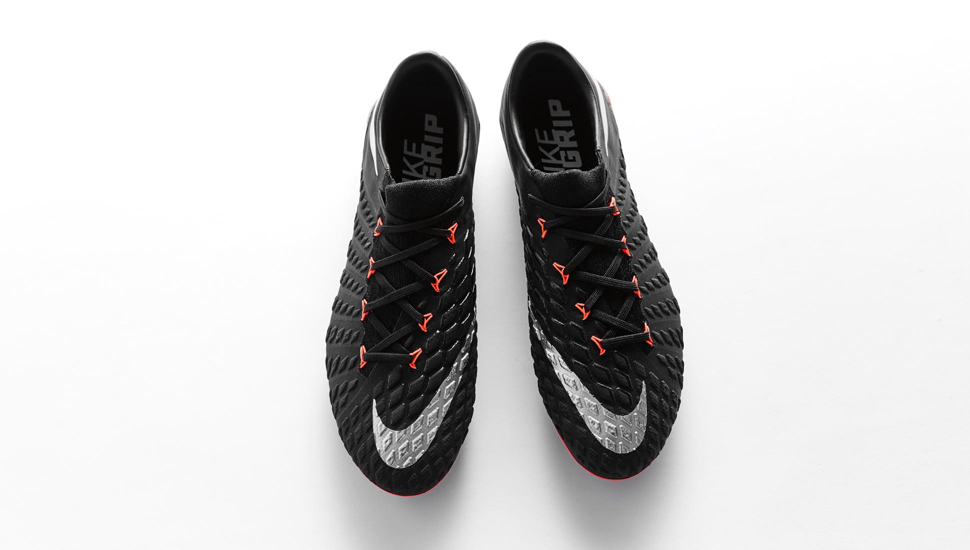 耐克毒锋3世界杯后配色,耐克毒峰3代