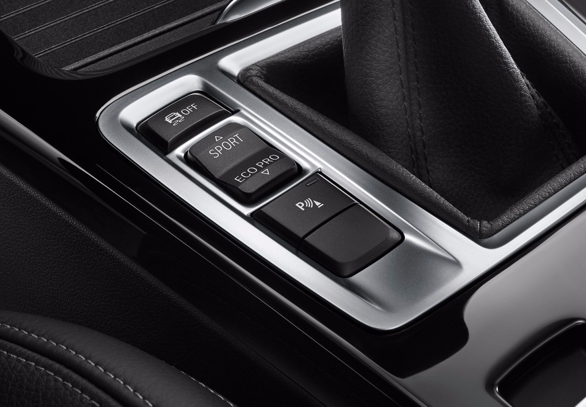 全新bmwm2全方位测评,试驾bmw1系