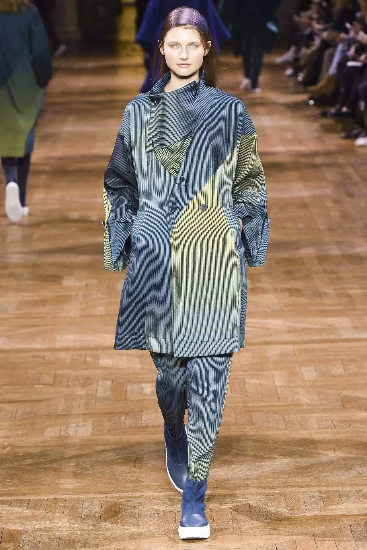 2019巴黎时装周henry专访,日本时装周sacai2018