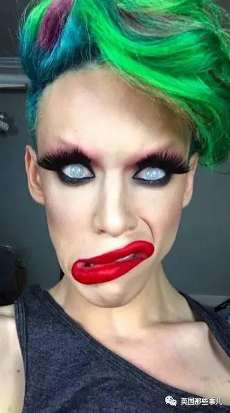 一个不想做男人也不想做女人的小哥，在成为外星人的路上越走越远了……