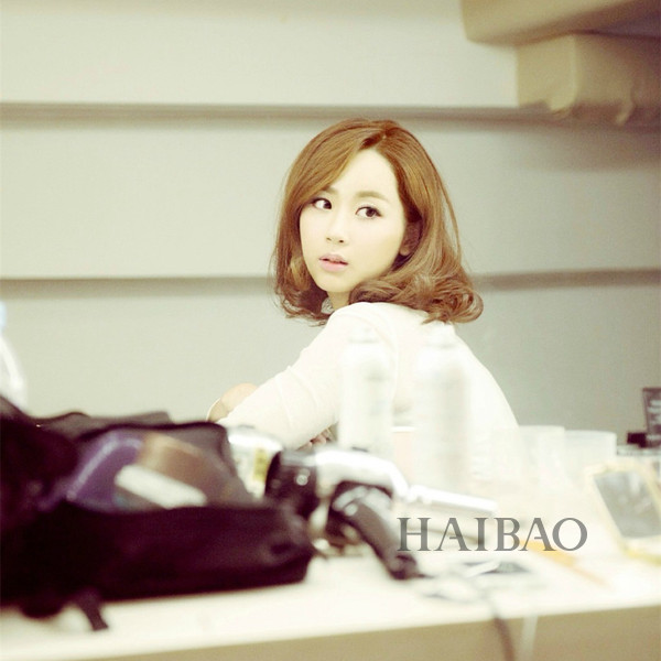 杨紫穿婚纱仙气飘飘照片,杨紫冰雪女王照片