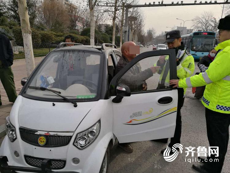 济南交警严查三轮车闯禁区,交警查处黑摩的视频