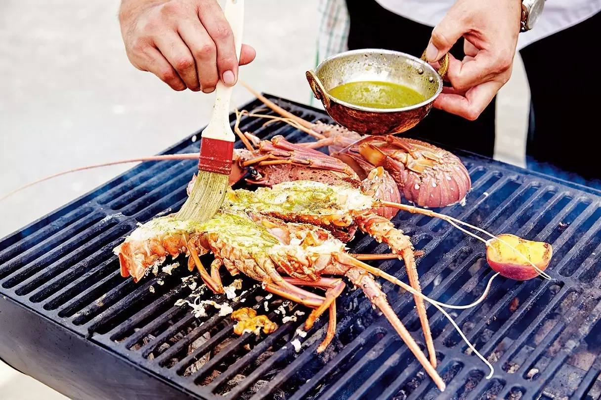 在澳洲抓澳洲小龙虾,澳大利亚捕龙虾