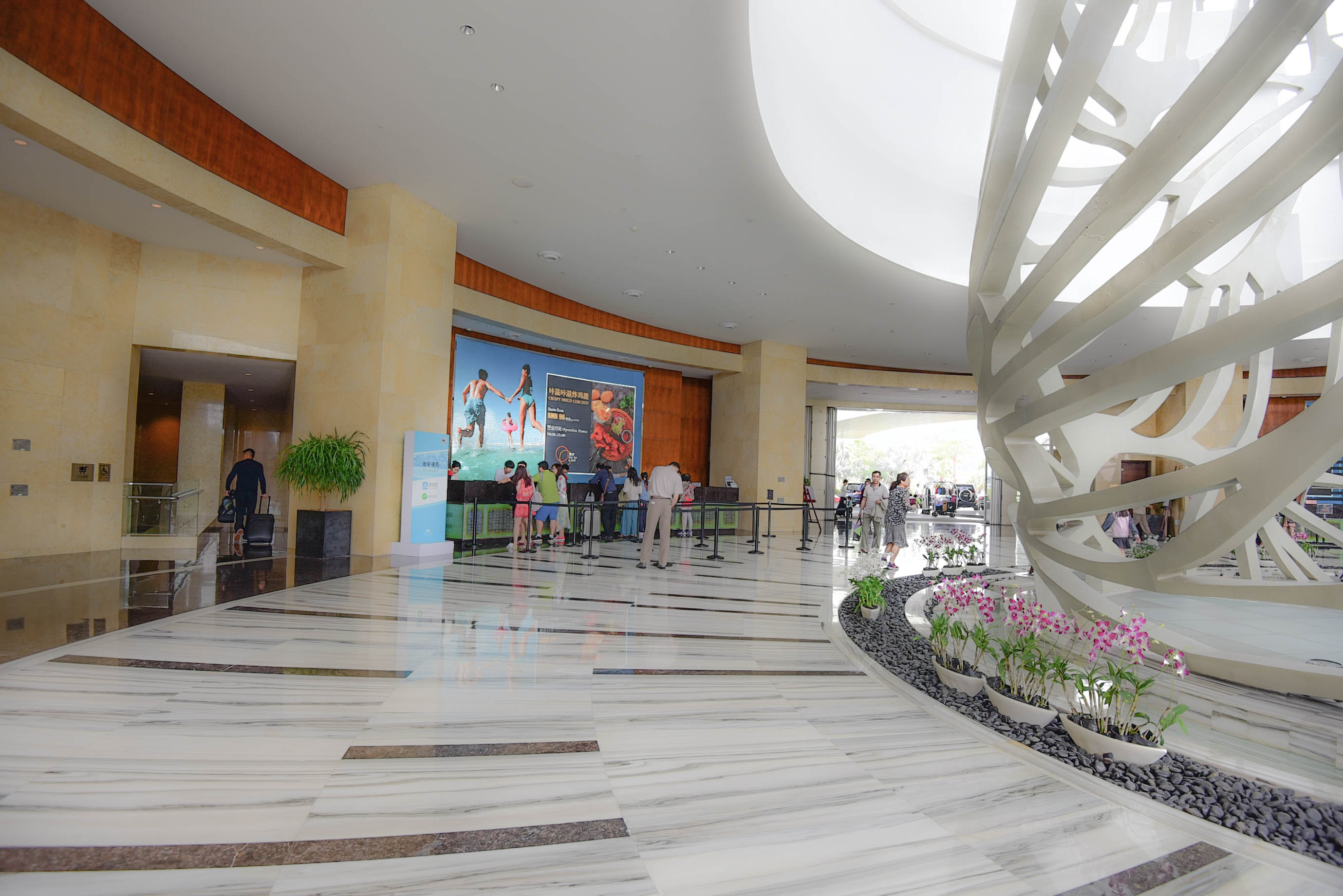 那片天空那片海这里的美人鱼不会游泳