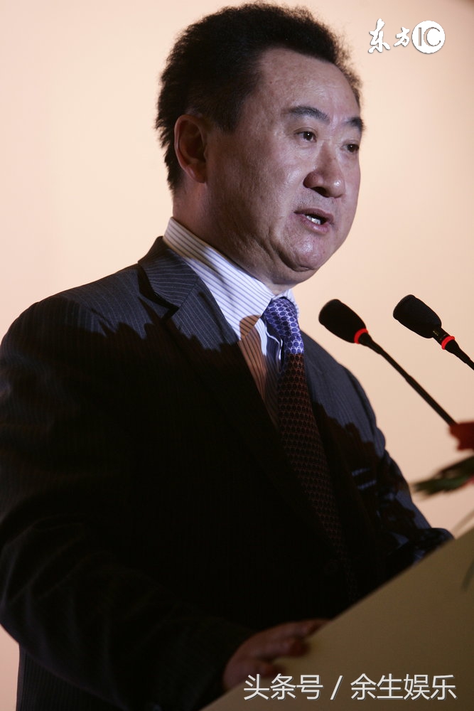 出国12年小伙却突然海归回国,22岁留学生玩电竞