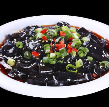 黑凉粉食用方法,黑凉粉是什么做的能多吃吗