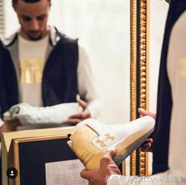 今天，你们被这双大金鞋刷屏了么？