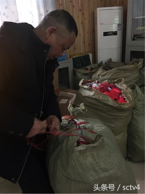 爱心公益物资,爱心人士送上急需物资