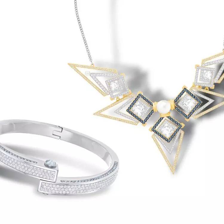 施华洛世奇绝美,行走的施华洛世奇