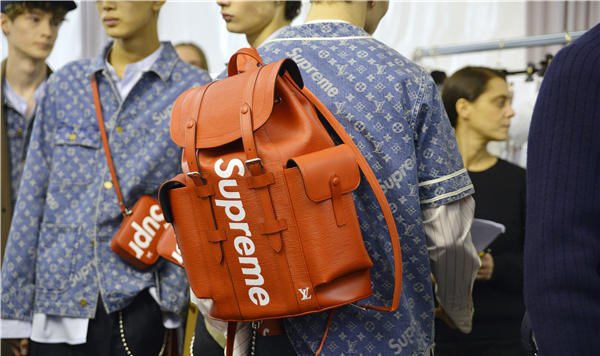 不是白浅夜华而是LVxSupreme