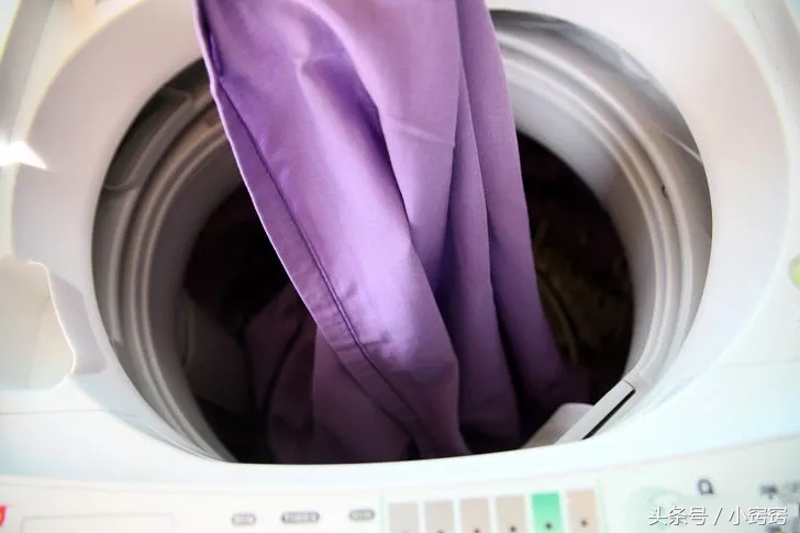 怎么样可以让床单变硬定型,怎么使床单变得柔软不皱