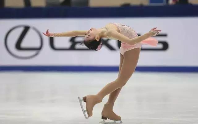 新鞋穿上脚掌疼怎么办,为什么新买的冰鞋穿上脚疼