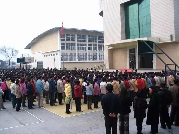 宜昌这个很多人骂了3年,却爱她一万年的地方!真的回不去了!