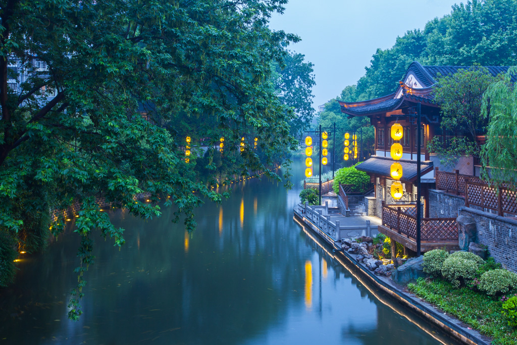 评价一张风景照片怎么说,评价一张风景照片好看怎么说