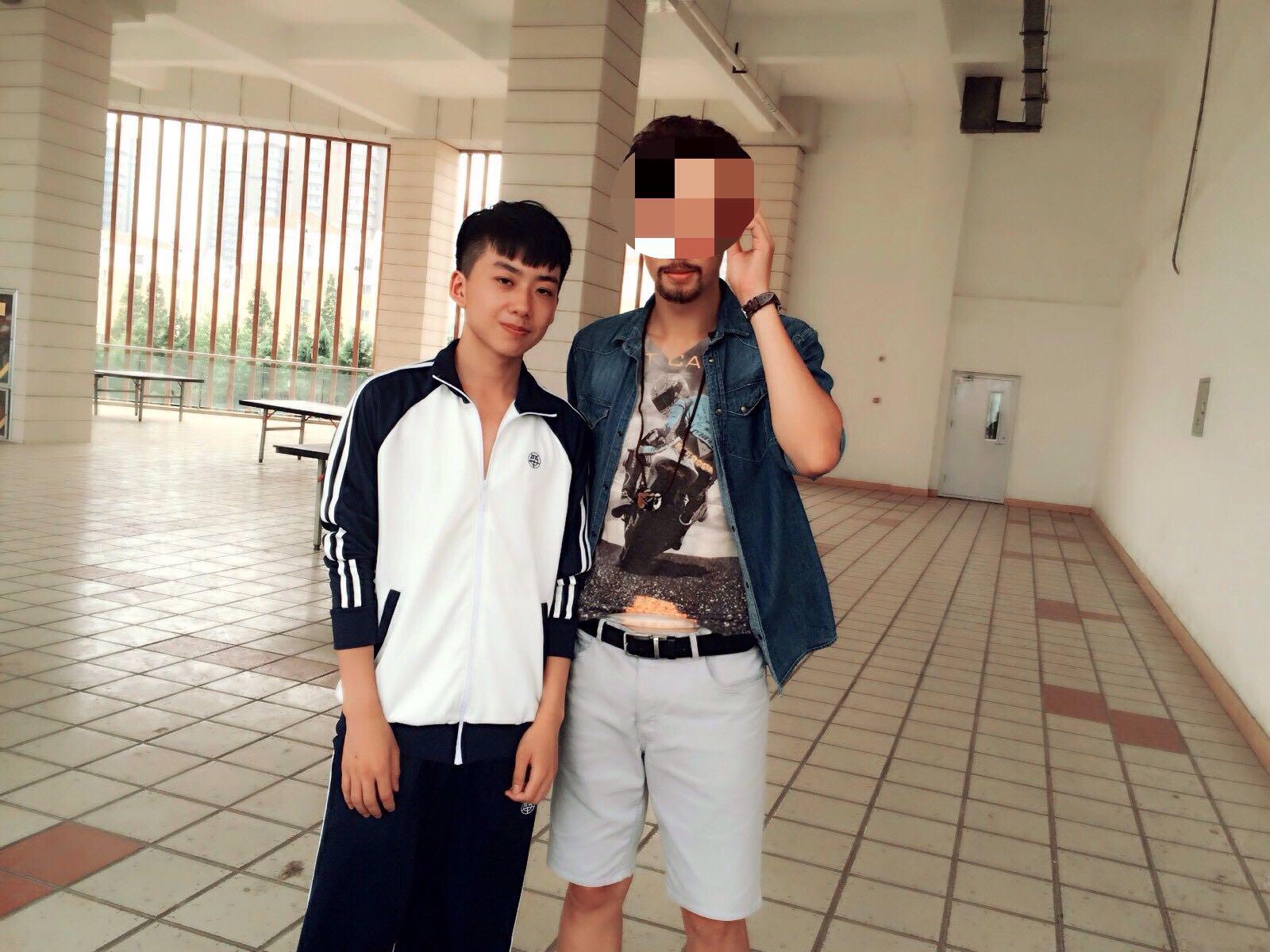 胡歌使用替身是怎么回事,胡歌的替身事件