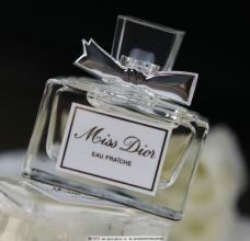 世界上最贵的十种香水排行 (男士香水排名前十世界)