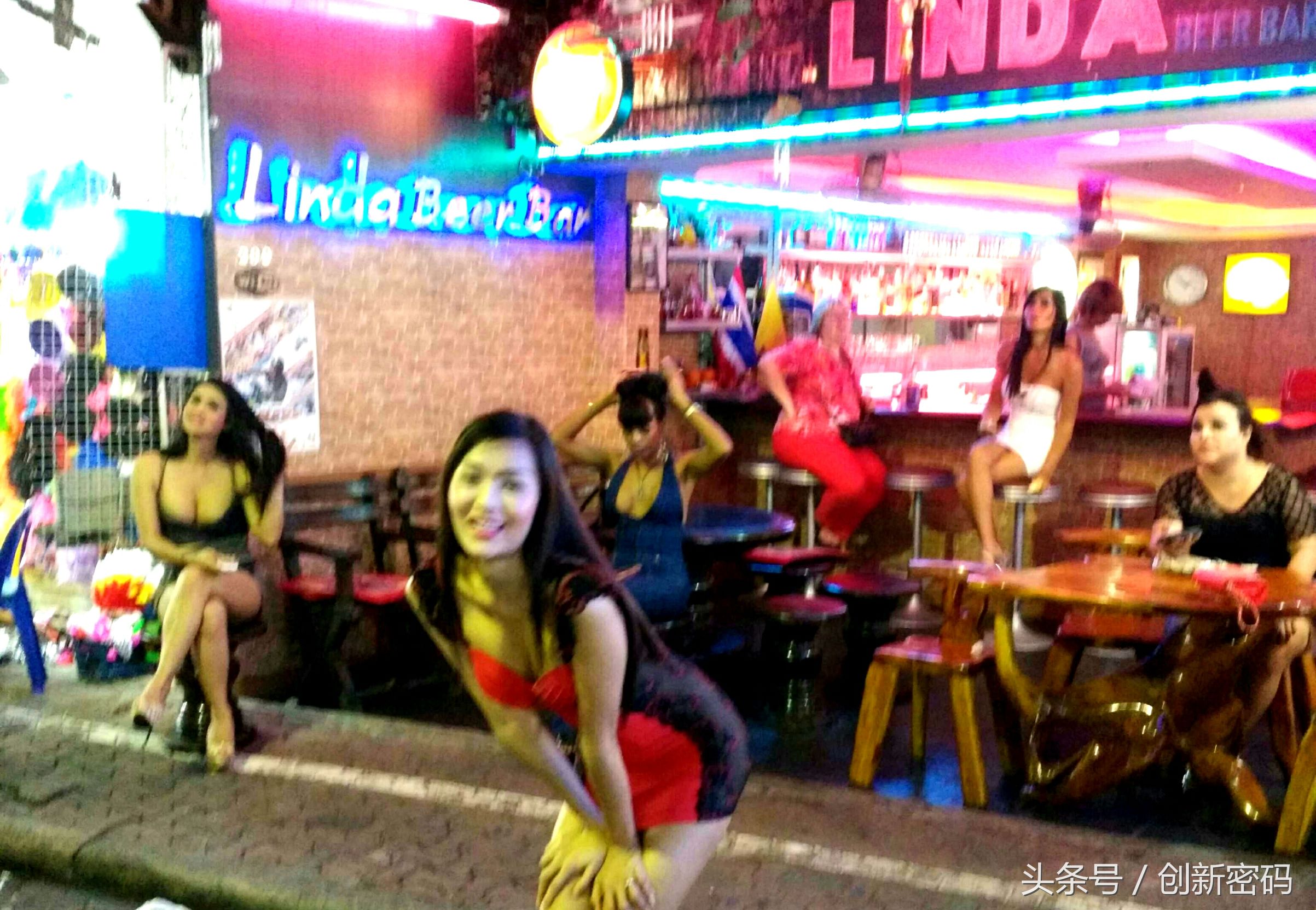 花季女孩，明码标价｜芭堤雅真正的特色不是东方公主号的人妖