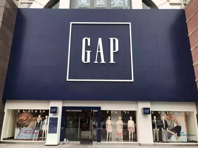 优衣库新品试衣间,优衣库早春试衣间