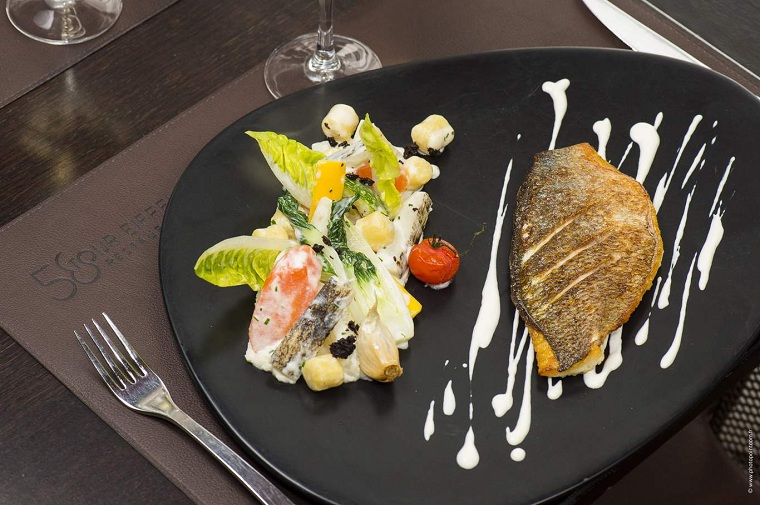 法国巴黎铁塔餐厅怎么上去,法国巴黎铁塔餐厅