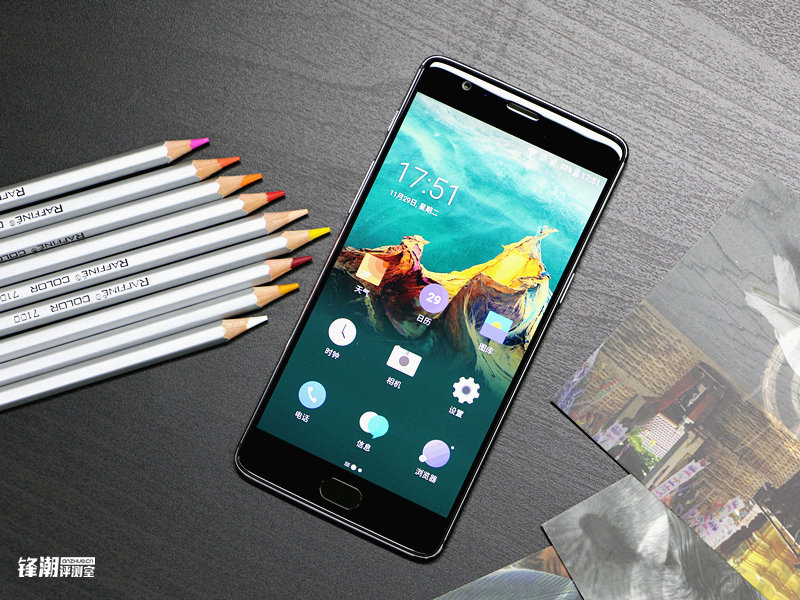 一加3t和荣耀v9哪个好,荣耀v9和一加3t评测视频