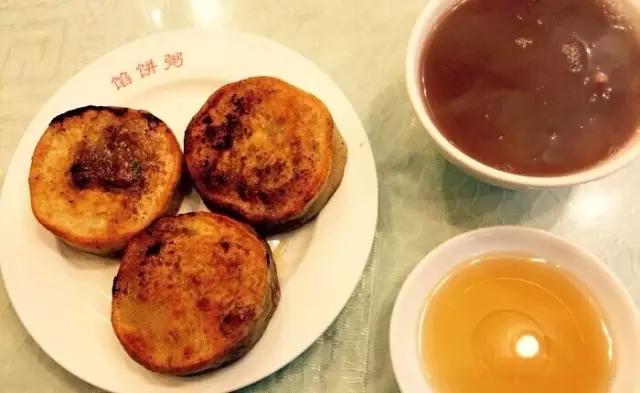 一天吃8顿算啥！回我老家青岛，带你吃上24小时！