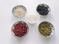 三豆薏米粥祛湿原理,薏米粥祛湿减肥做法