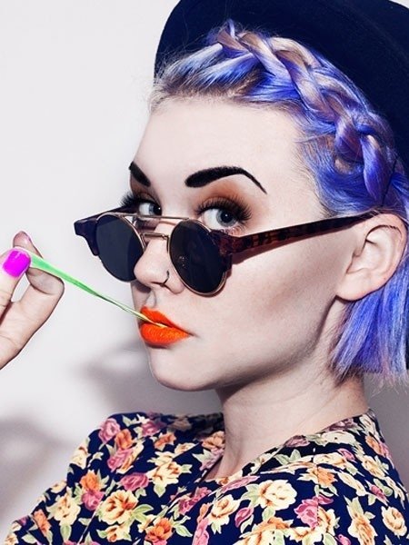 2021年夏季染什么颜色头发最显白,春天夏天适合染什么颜色的头发