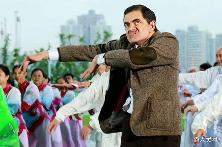 广场舞大妈跳舞把音响给砸了,大妈跳广场舞扰民音响被秀砸