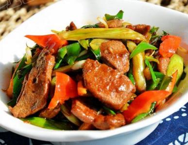 蒜苗炒鹅蛋功效与作用,蒜苗的功效与作用