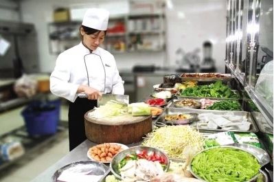 不是小气，厨师长这样“抠门”，至少能为餐厅增加5%的利润