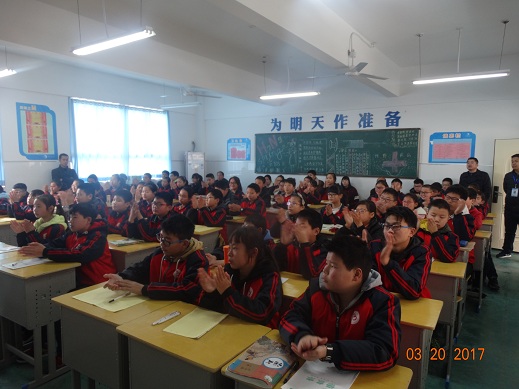 仙桃三中南校区大力推进“周激励会”