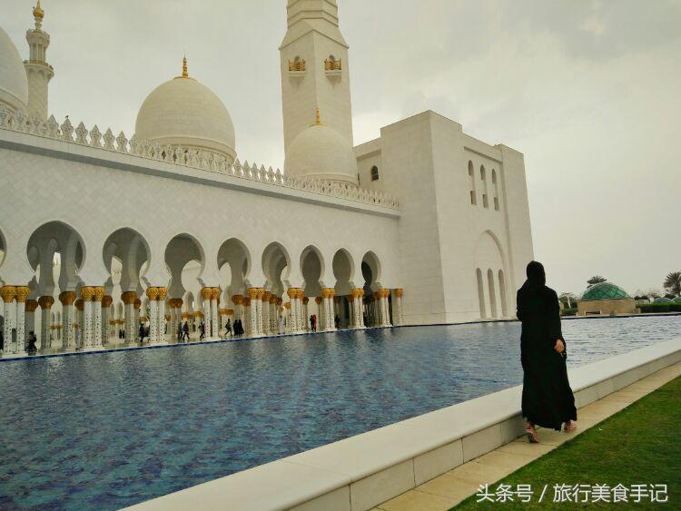 迪拜世界第一富,迪拜的奢华历程